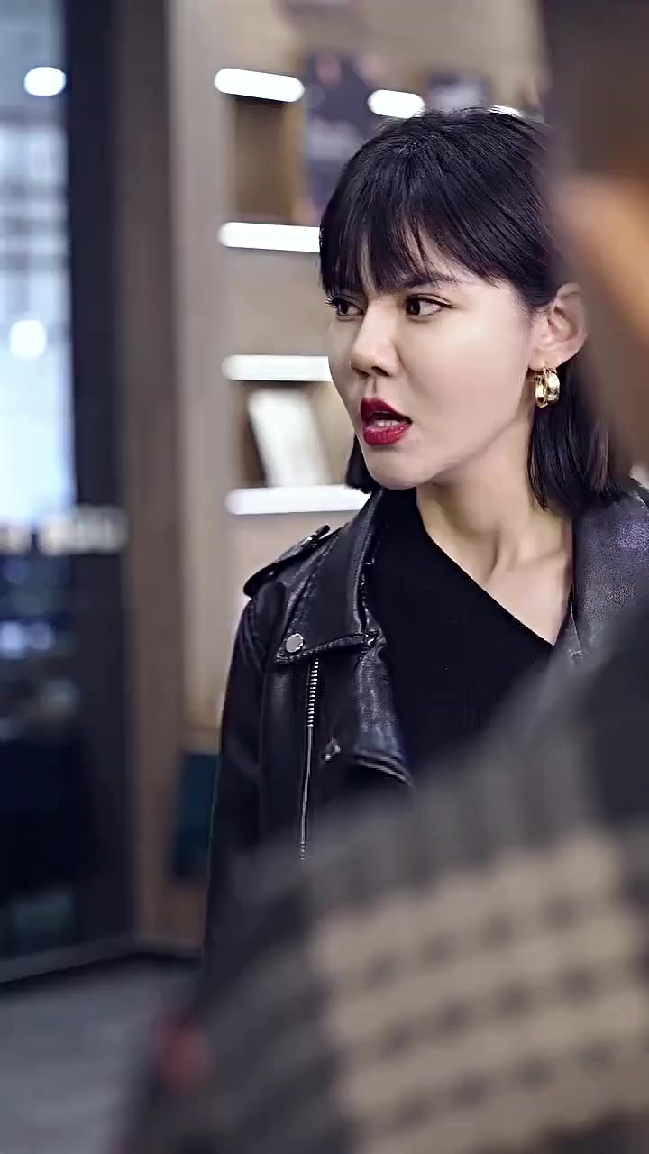 041