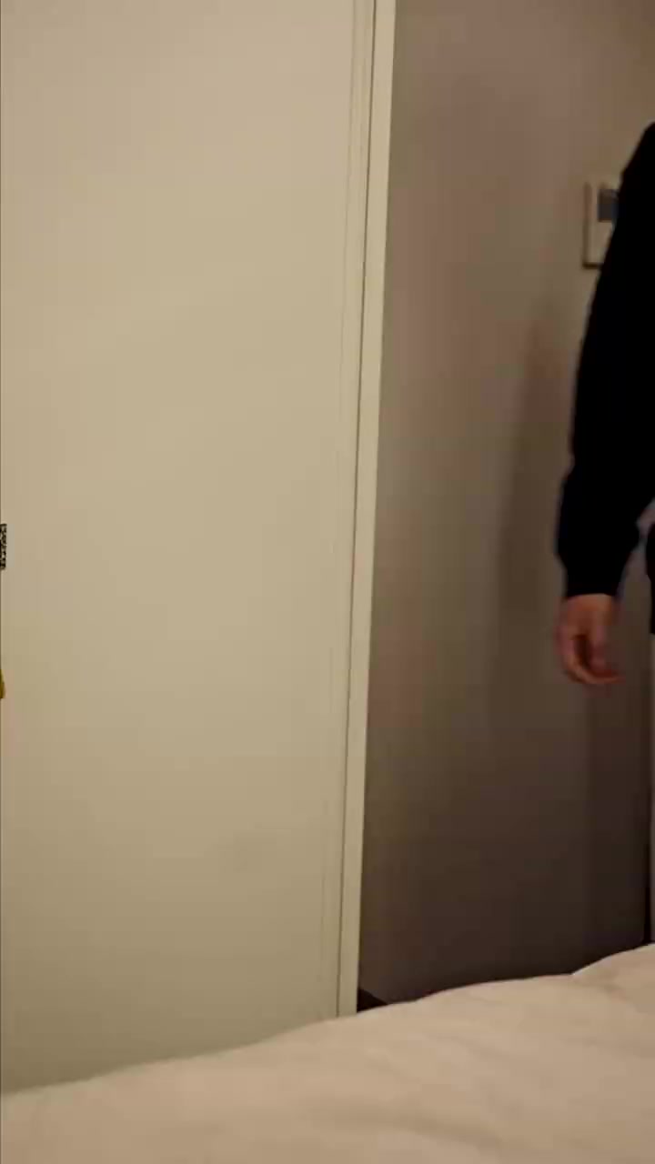 054
