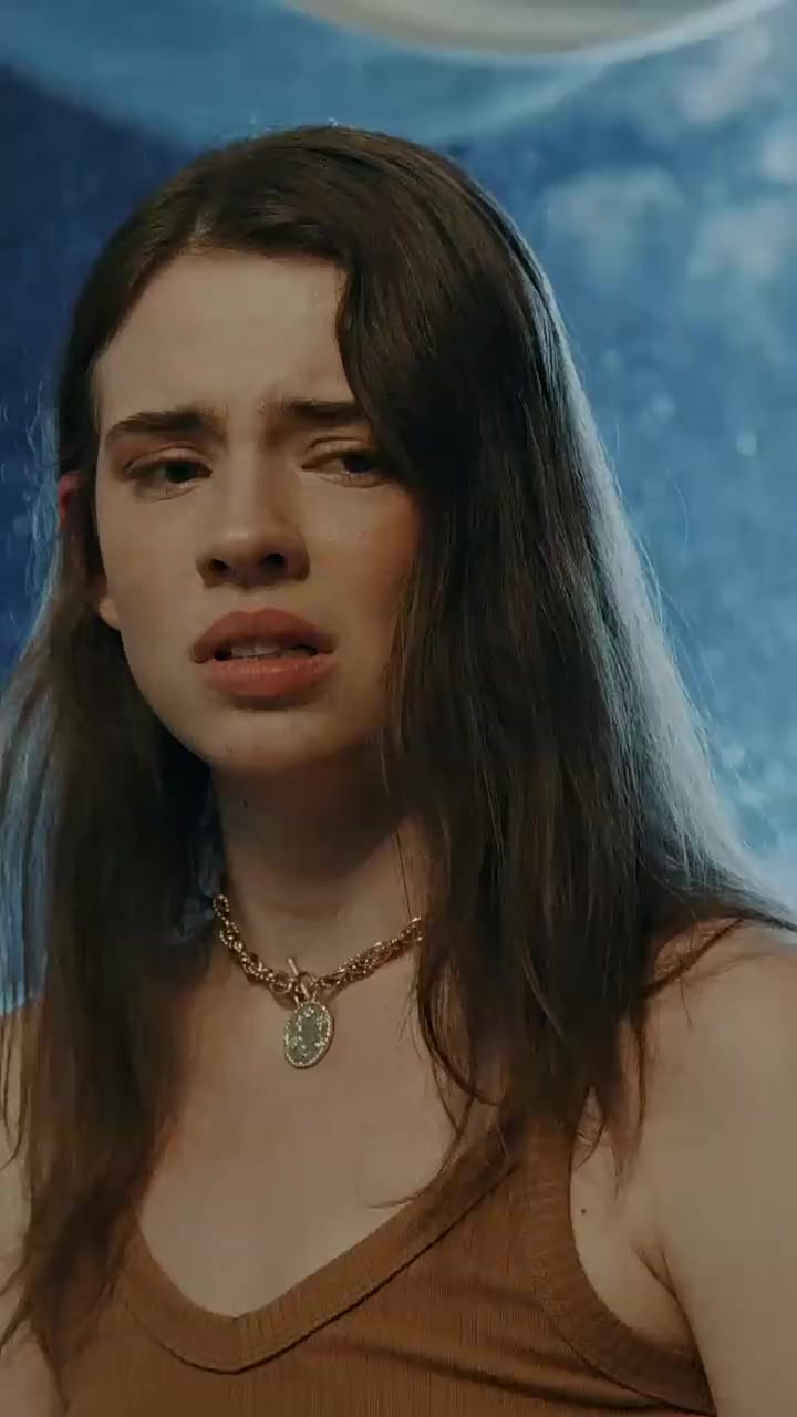 045