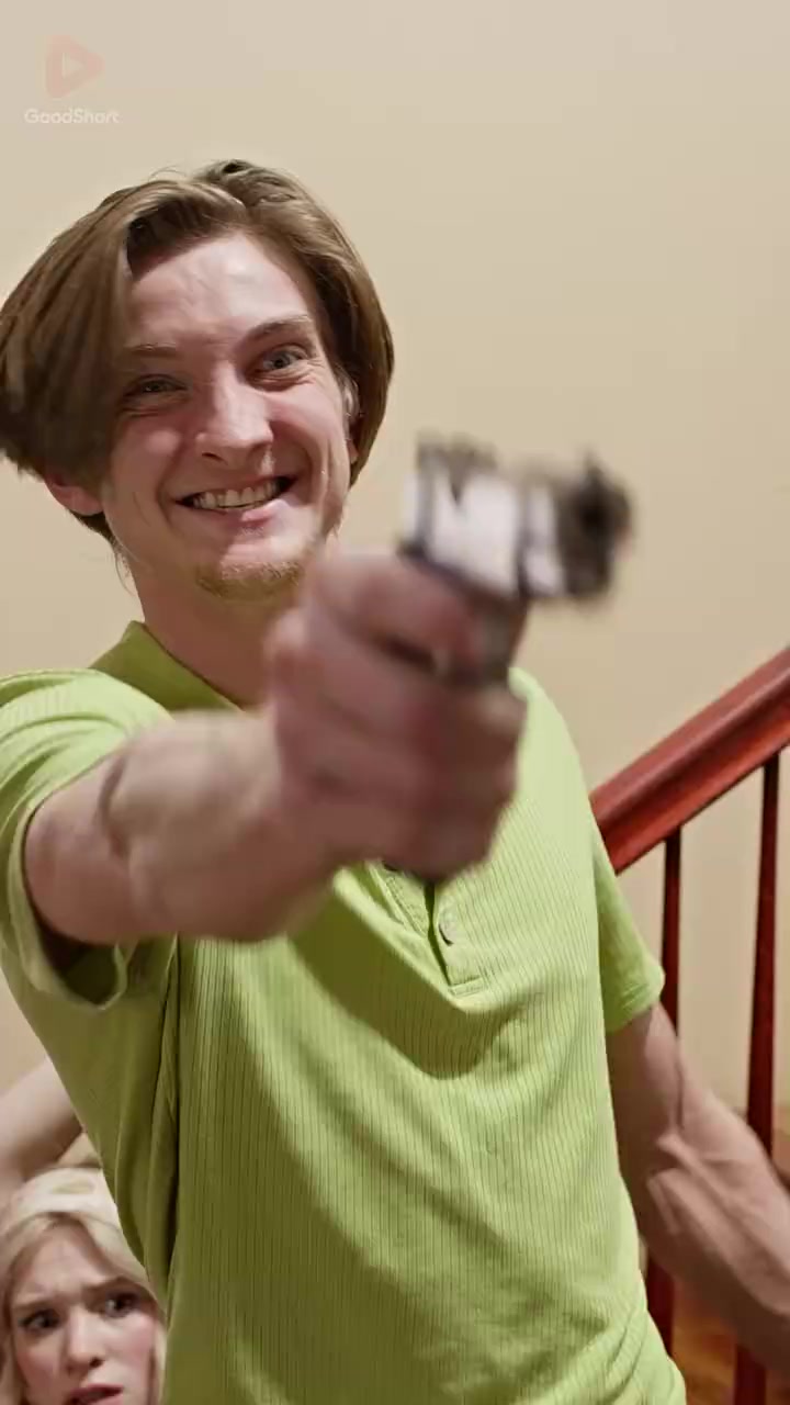 043