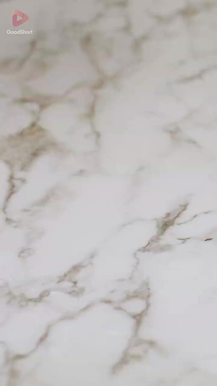 043