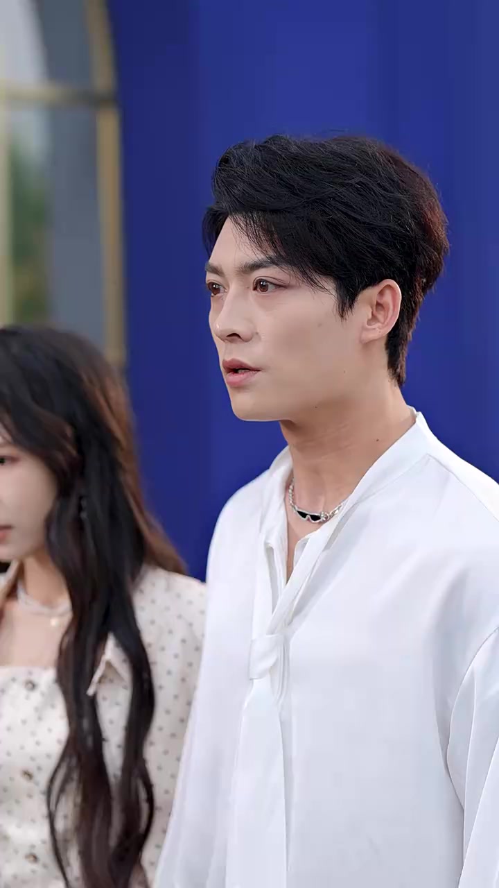 Once Familiar, Now a Stranger Episode 13 Drama Playlet Online