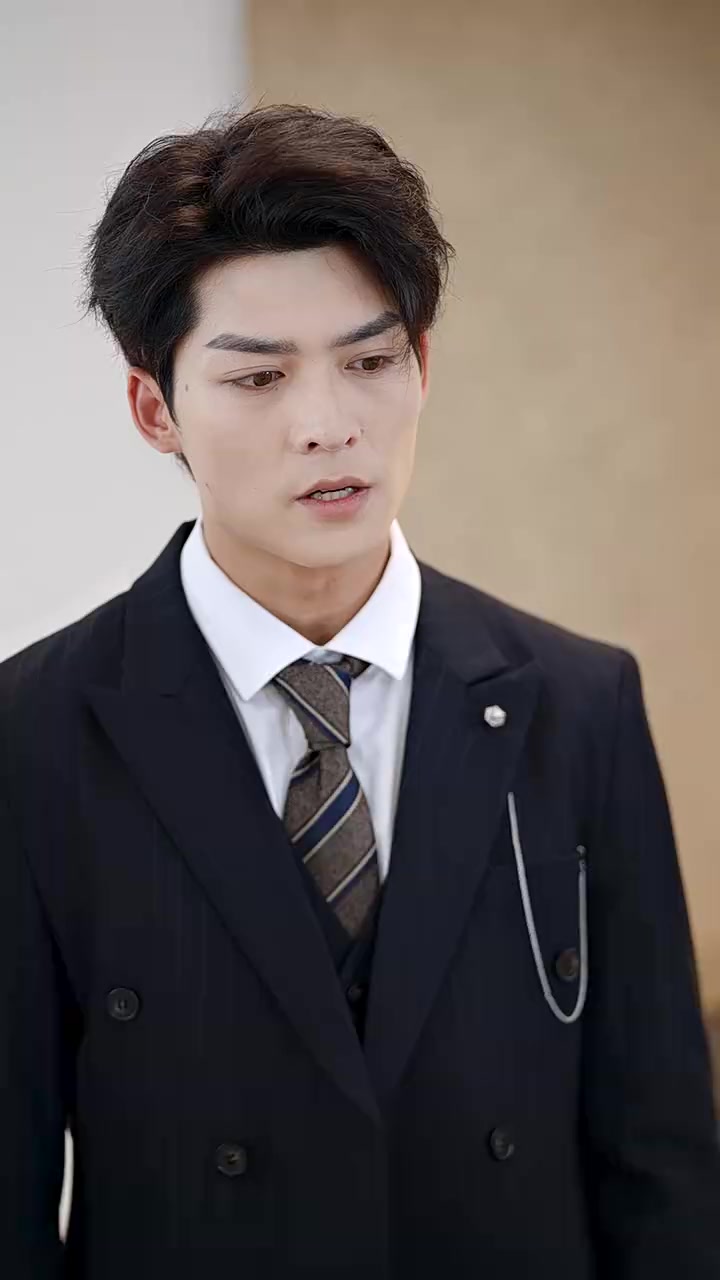 Once Familiar, Now a Stranger Episode Drama Playlet Online