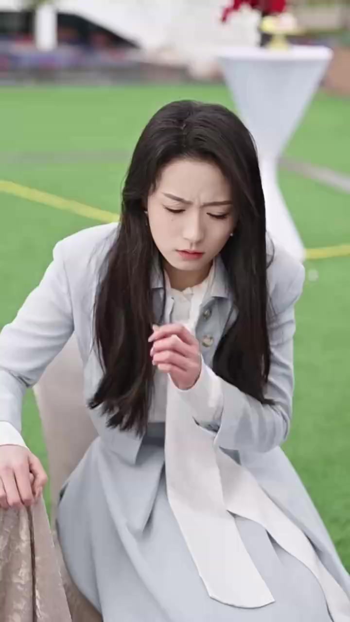 The Honey Trap ni onlayn tomosha qiling