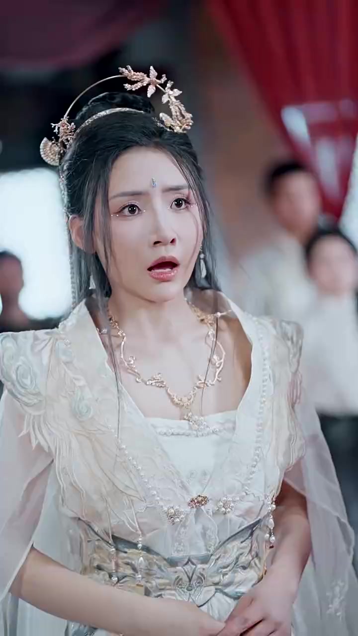 042