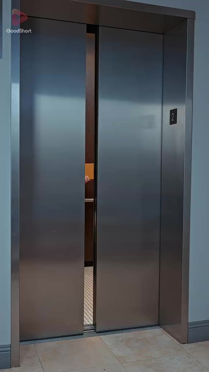 045