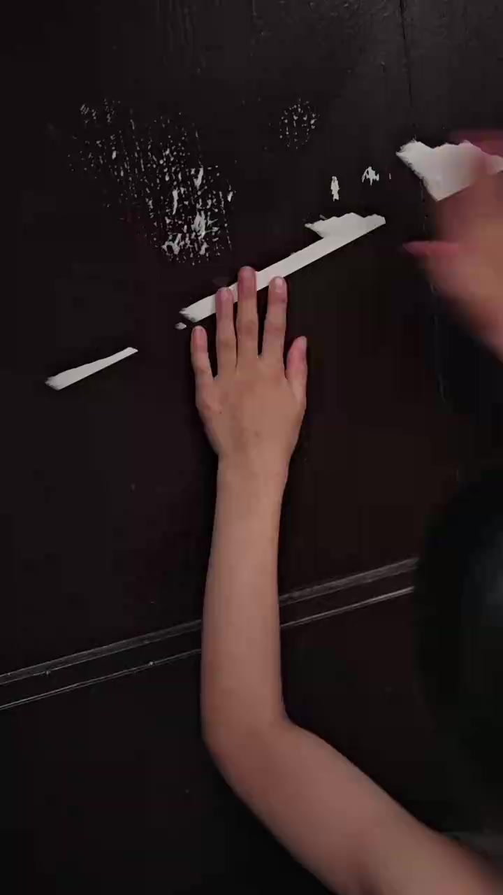 056