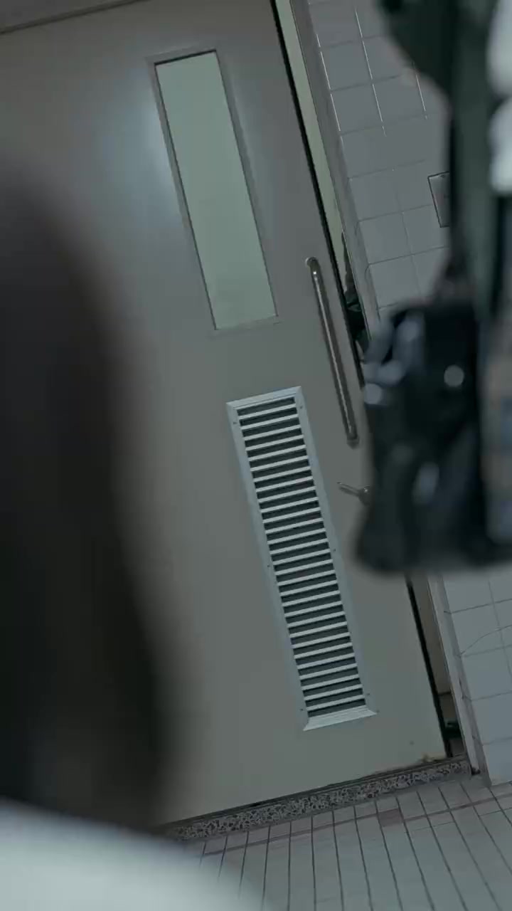 054