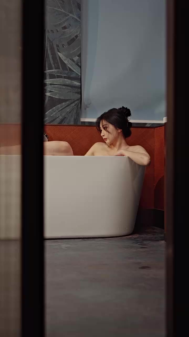 004