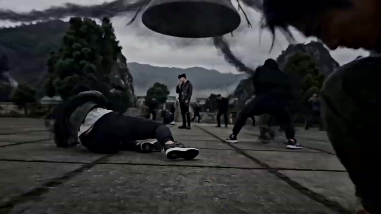 030