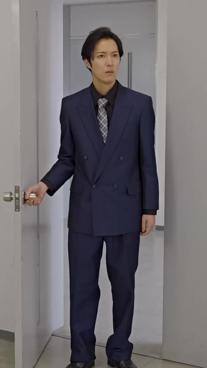 005